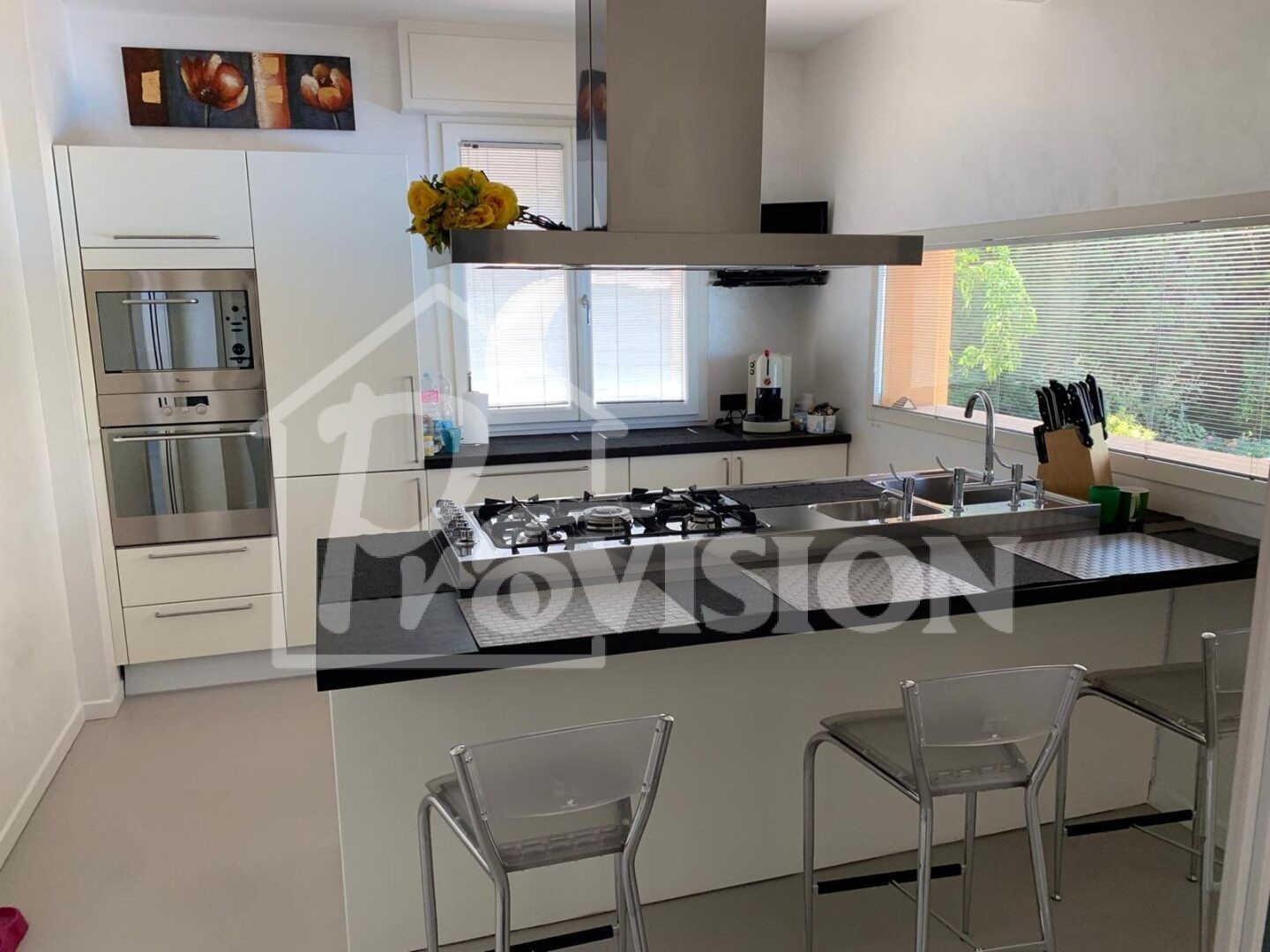 RIF. 3/78 CAILUNGO – VILLA INDIPENDENTE CON PISCINA