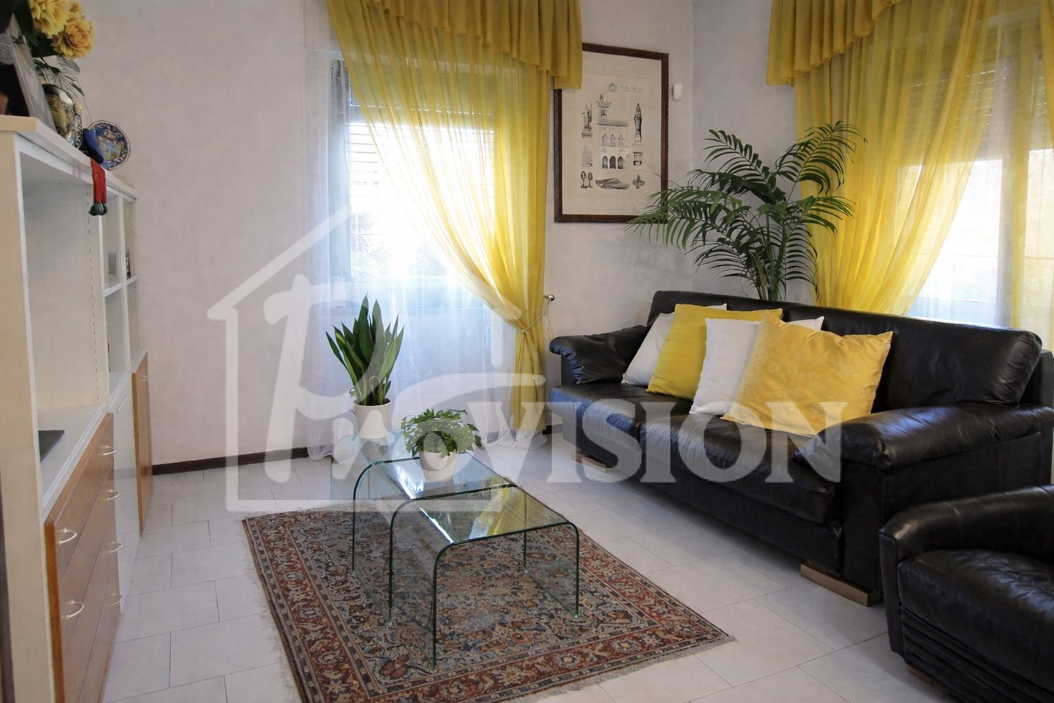 RIF. 9/13 APPARTAMENTO IN PIENO CENTRO – SERRAVALLE